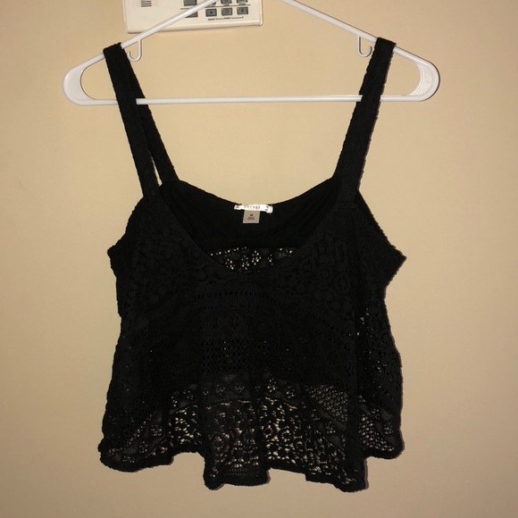 Flowy black lace crop top - Picture 1 of 1